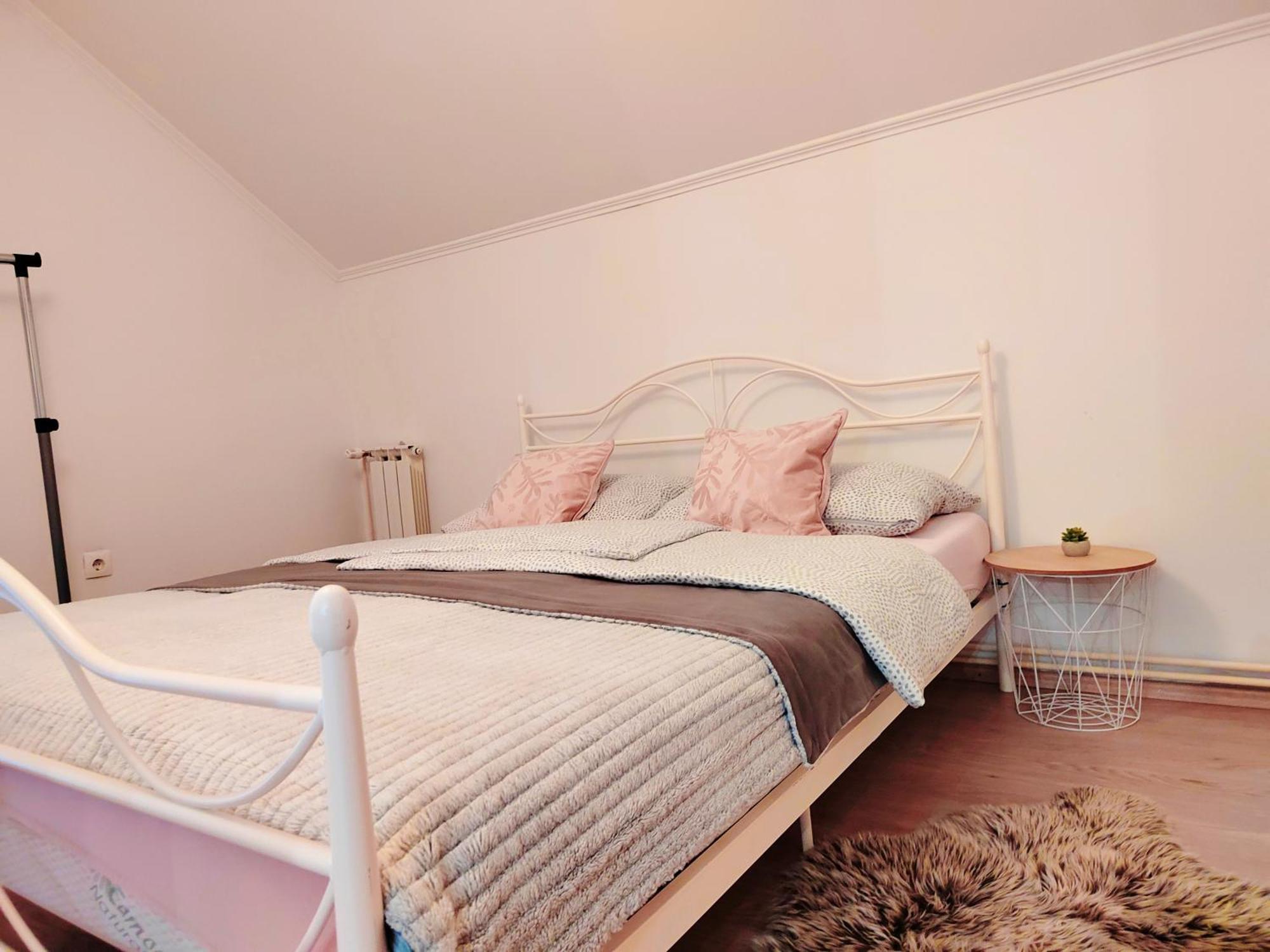 Zagreb, Apartman Jezz Екстер'єр фото